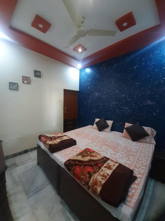 Friends Guest House & Hostel Agra (Uttar Pradesh) Exterior photo