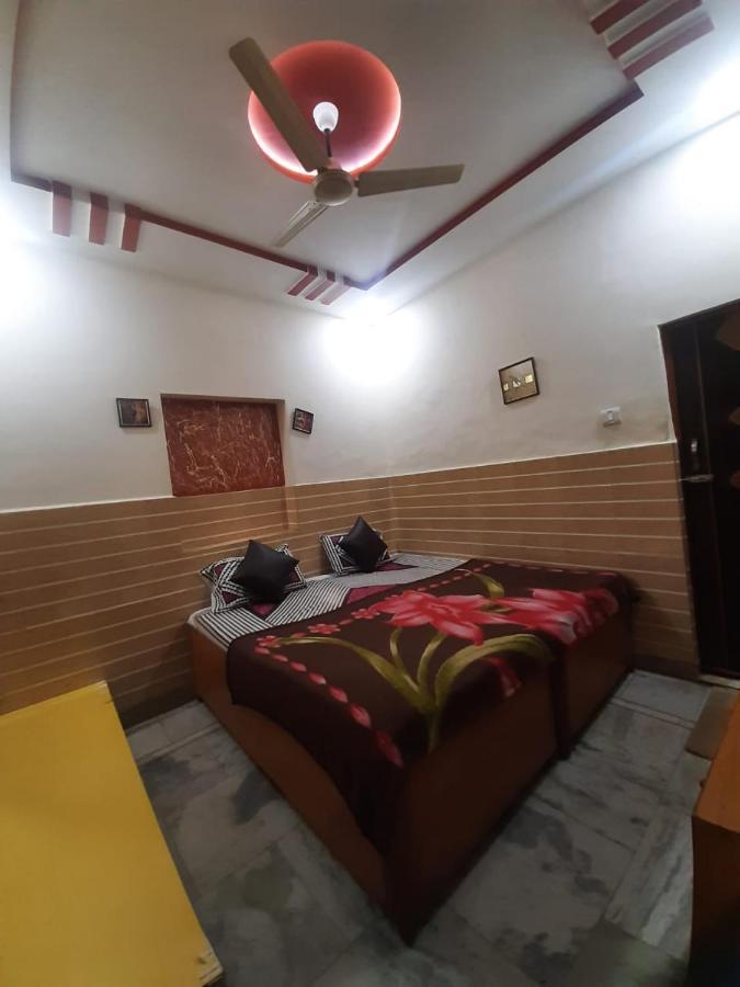 Friends Guest House & Hostel Agra (Uttar Pradesh) Exterior photo